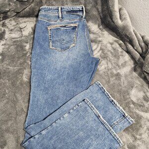 Women's Silver Jeans Avery Slim Bootcut Size 20/33